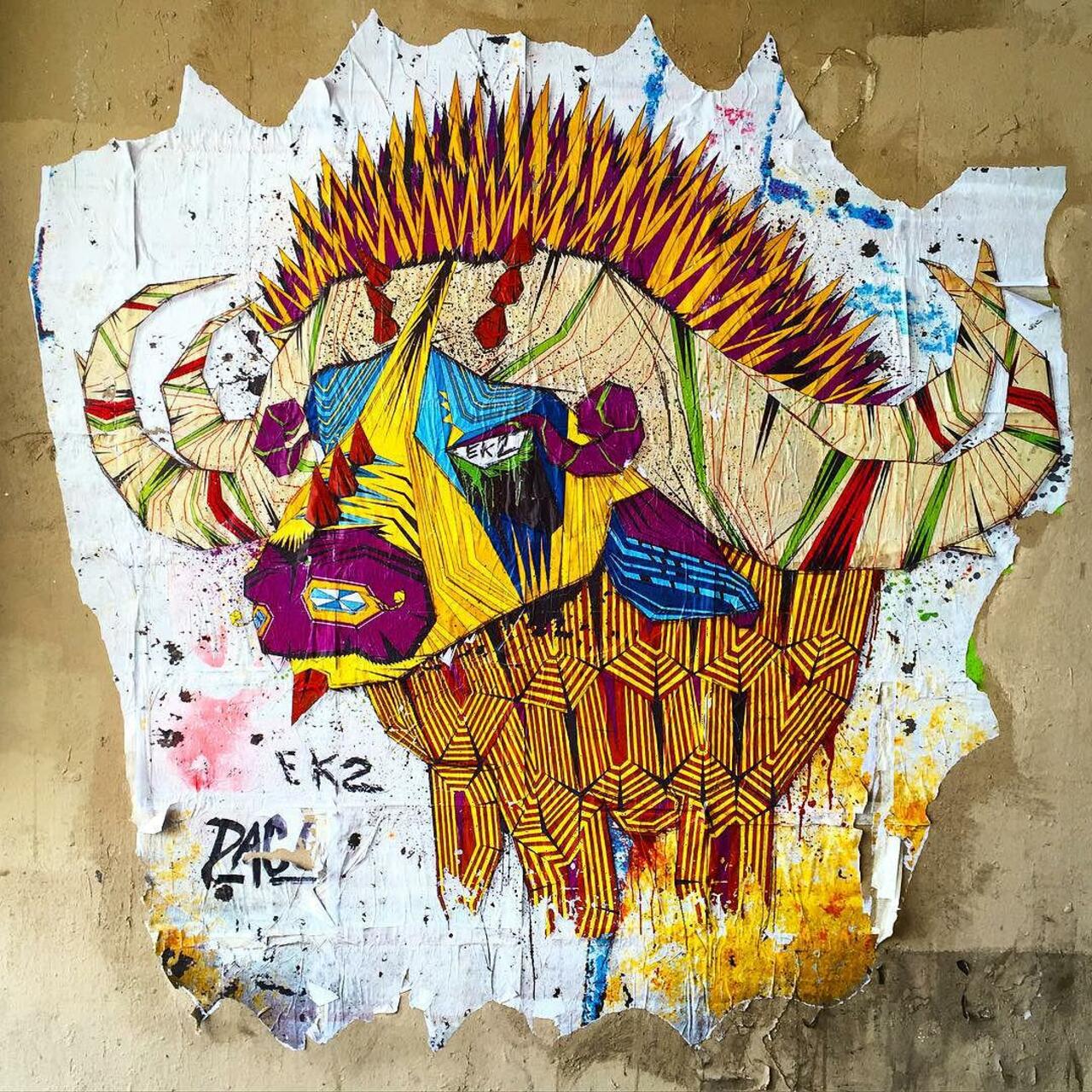 RT @circumjacent_fr: #Paris #graffiti photo by @jeanlucr http://ift.tt/1VIaa7L #StreetArt http://t.co/e8nnzdfLIE