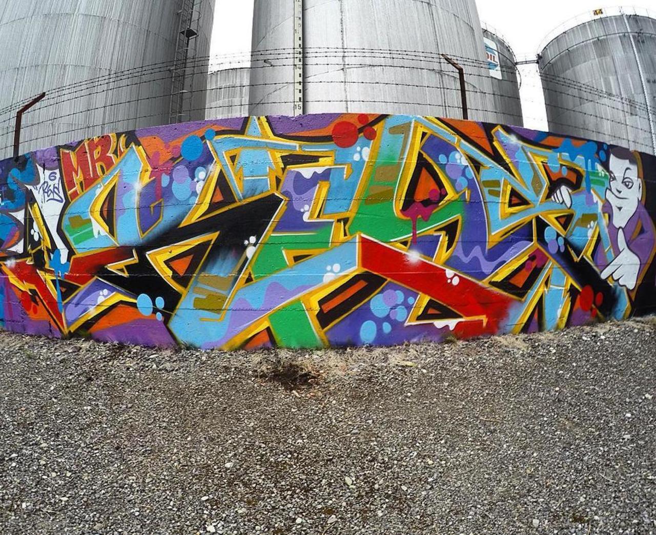 via #reyism72 "http://bit.ly/1RyTn11" #graffiti #streetart http://t.co/Dv5KcqnXID