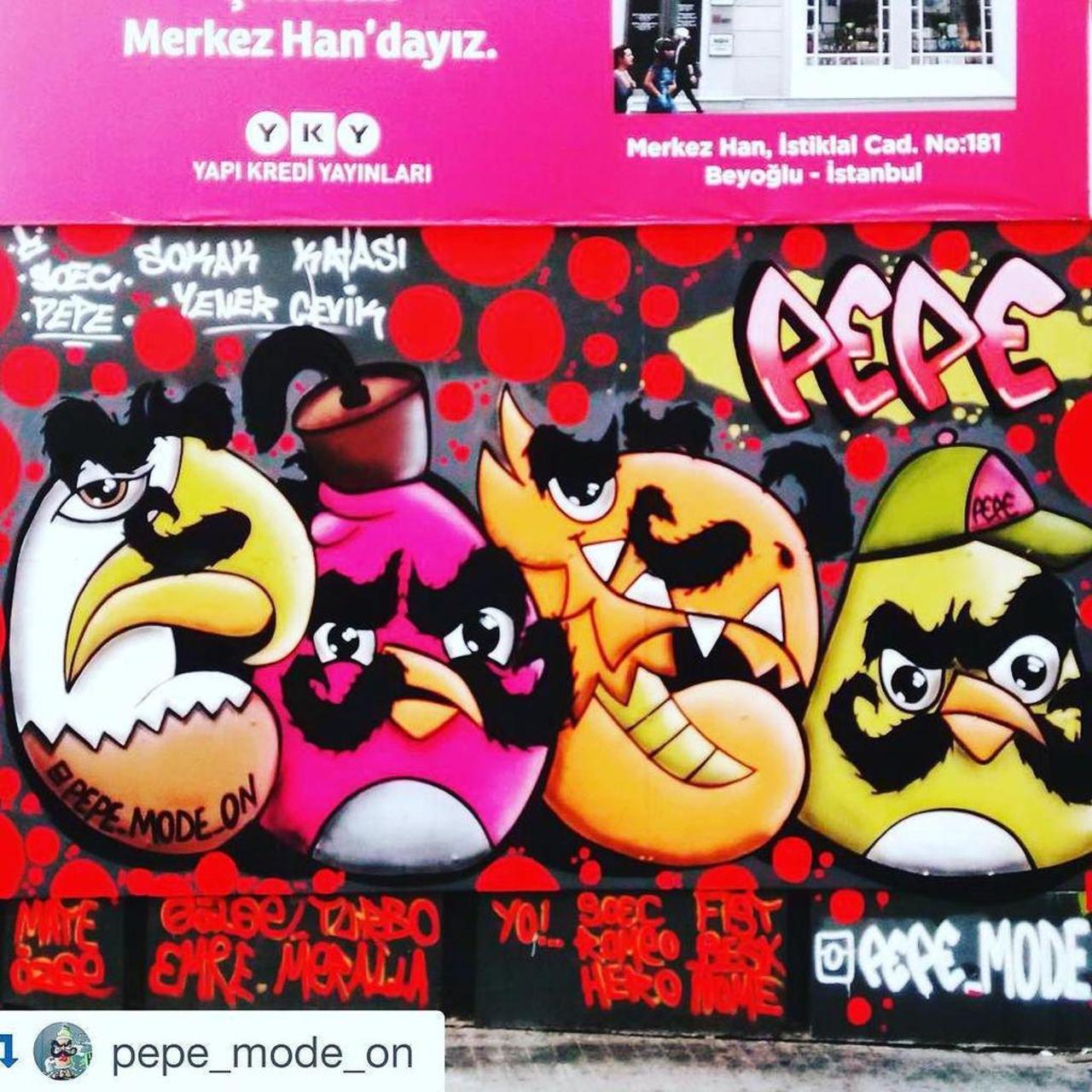 Pepe Angry birds style  by @pepe_mode_on #graffitiart #graffiti #street #streetart #istiklalcaddesi #pepe #istanbu… http://t.co/60pEtIIZDS