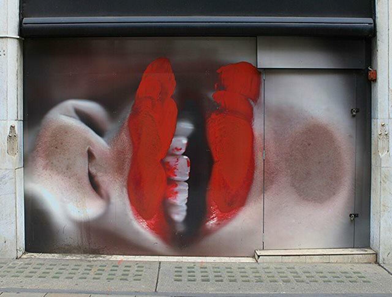RT @GoogleStreetArt: Street Art by Isamaya Ffrench 

#art #arte #graffiti #streetart http://t.co/DJG9UJW7tB