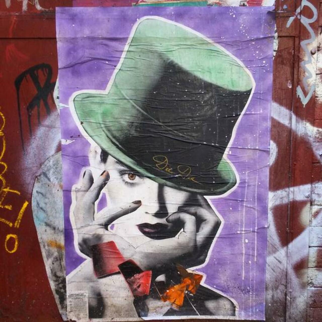 Pasteup #graffiti in New York, USA (photo @kevinmichaelnyc) https://instagram.com/p/8pxoVDm3p4/ #StreetArt #NYC via @circumjacent http://t.co/idf4w9BMgK