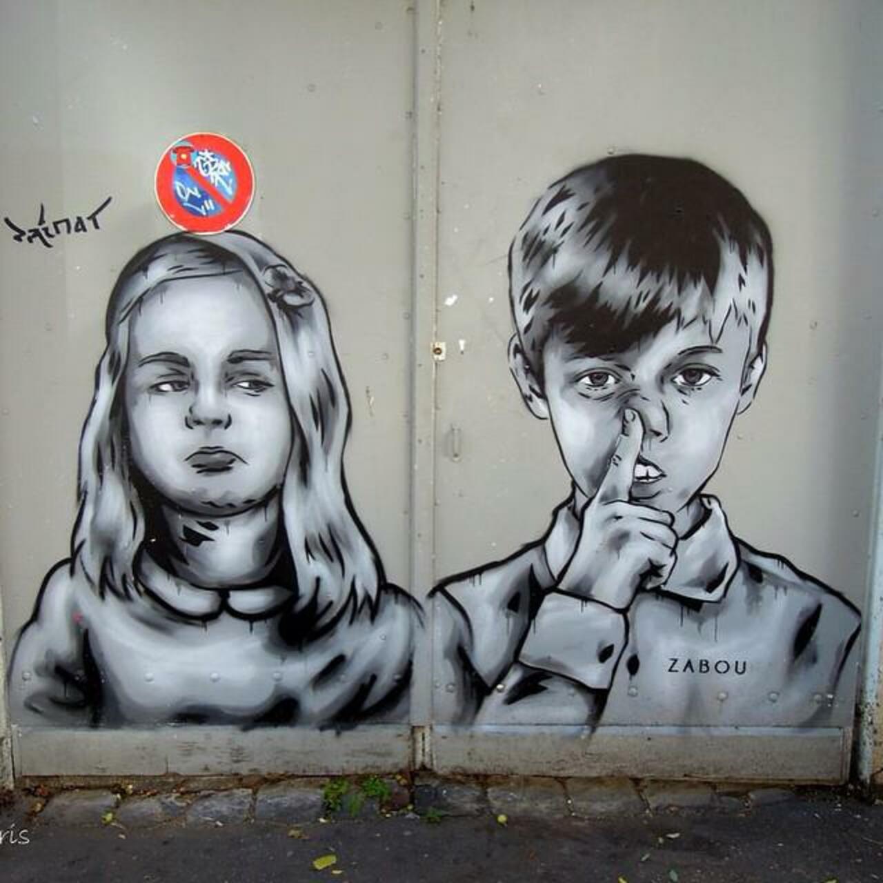 circumjacent_fr: #Paris #graffiti photo by frenchiesinparis http://ift.tt/1WSJCOc #StreetArt http://t.co/HsBi3JQPvv