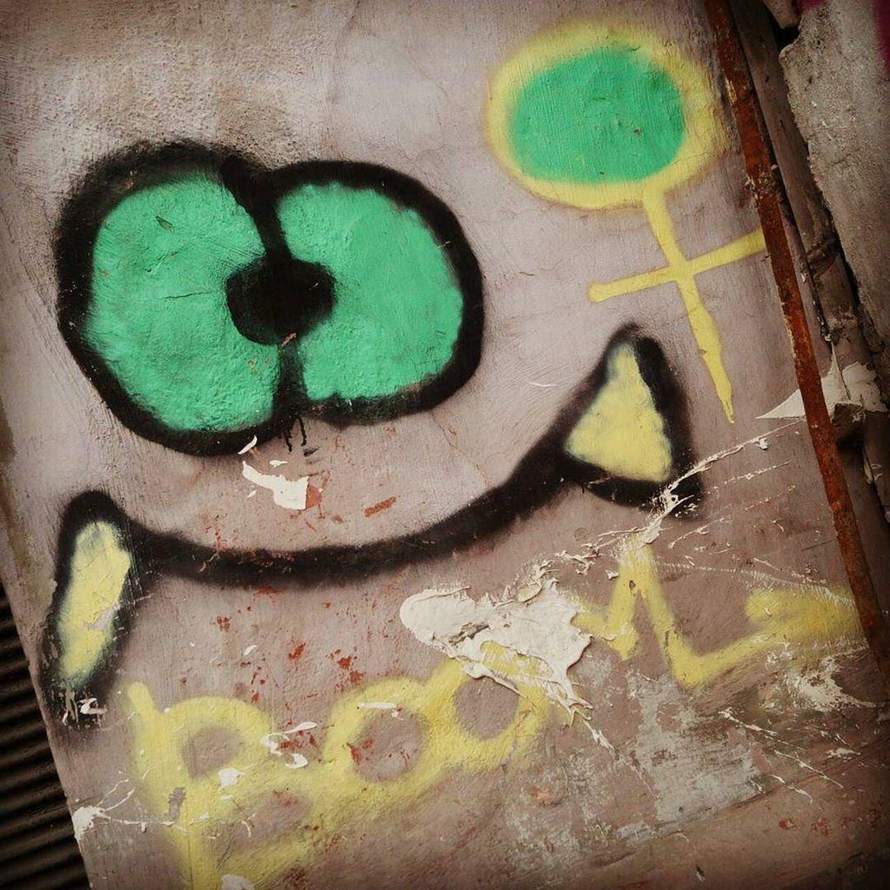 #граффити #графити #graffiti #art #grafitti #streetart #уличныйфотограф  #streetphotography #красноярск http://t.co/8z2Fg2DKTW