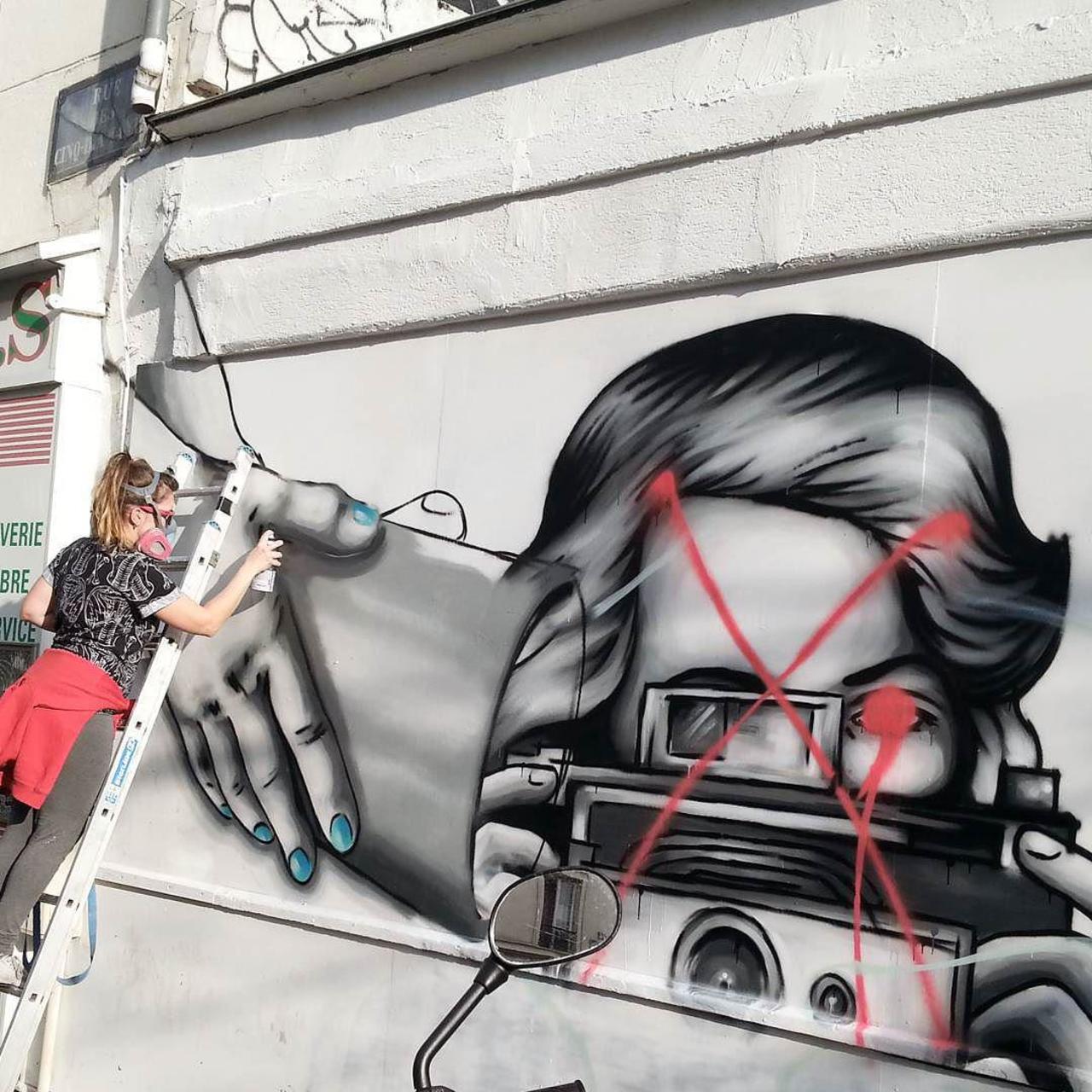 #Paris #graffiti photo by @fotoflaneuse http://ift.tt/1OrT0ak #StreetArt http://t.co/ktSiyBUVNN
