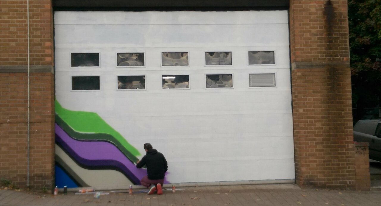 Some new street art getting painted in Sheffield this weekend. #Sheffield #streetart #graffiti #SheffieldIsSuper http://t.co/p4Hs3b7DEZ