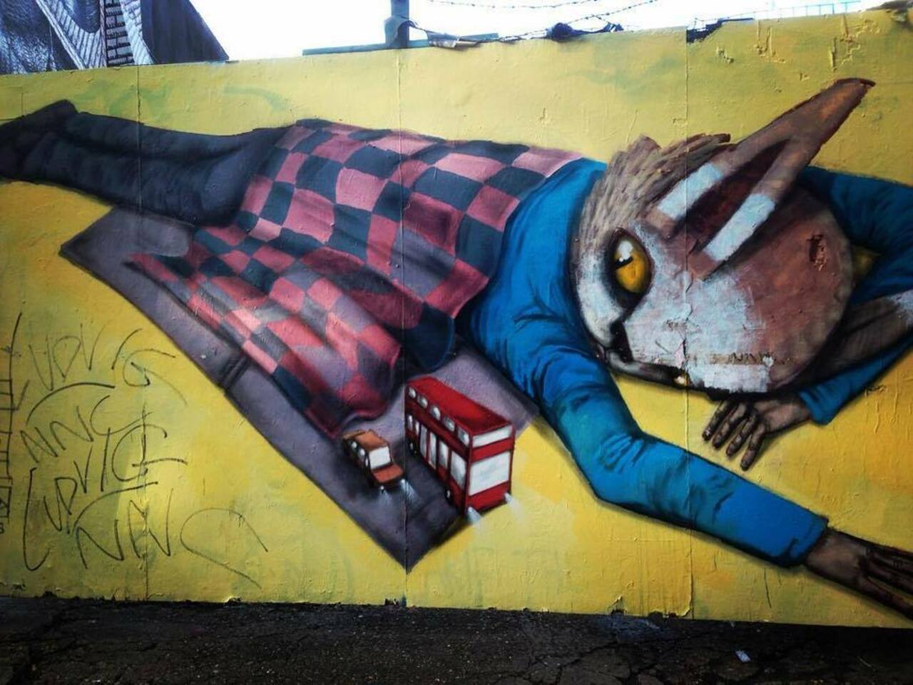 #streetart #streetartlondon #londonstreetart #urbanart #graffiti #camden by syszygy http://t.co/GkLyxfMBJP