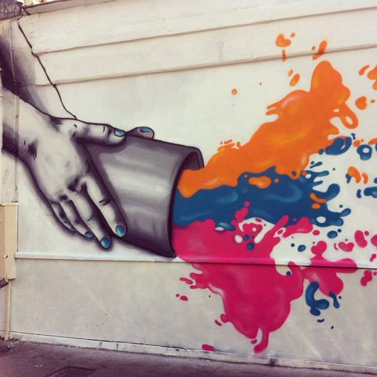 #Paris #graffiti photo by @benstagramin http://ift.tt/1WVlDy6 #StreetArt http://t.co/kSUoC0XGX9