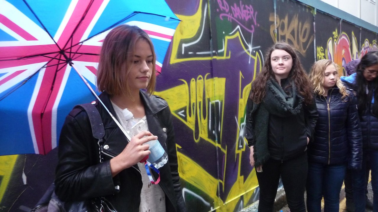 Grade 11&12 taking in the Street Art Tour last week in London #Shoreditch #StreetArt #London #Graffiti http://t.co/bSJxGDHcKL