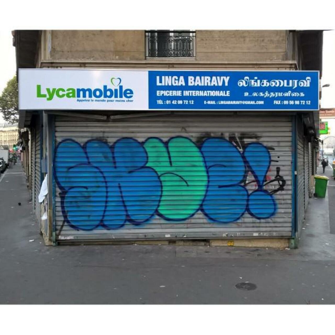 #Paris #graffiti photo by @maxdimontemarciano http://ift.tt/1L7spLQ #StreetArt http://t.co/W7SJvat1eC