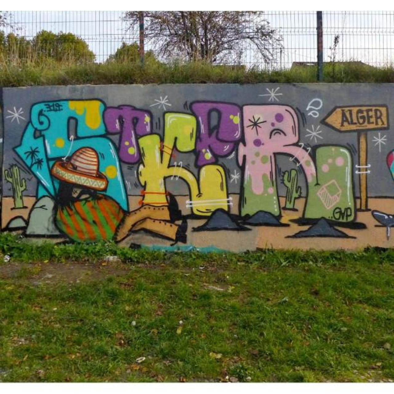 #Paris #graffiti photo by @maxdimontemarciano http://ift.tt/1L7zhIY #StreetArt http://t.co/Z9g7LIPT6a
