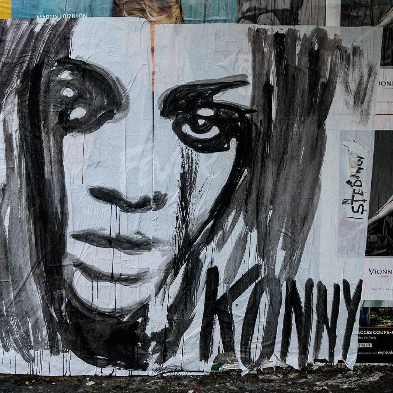 #Paris #graffiti photo by @jpoesse http://ift.tt/1ZwobER #StreetArt http://t.co/sRaZLYvmQk