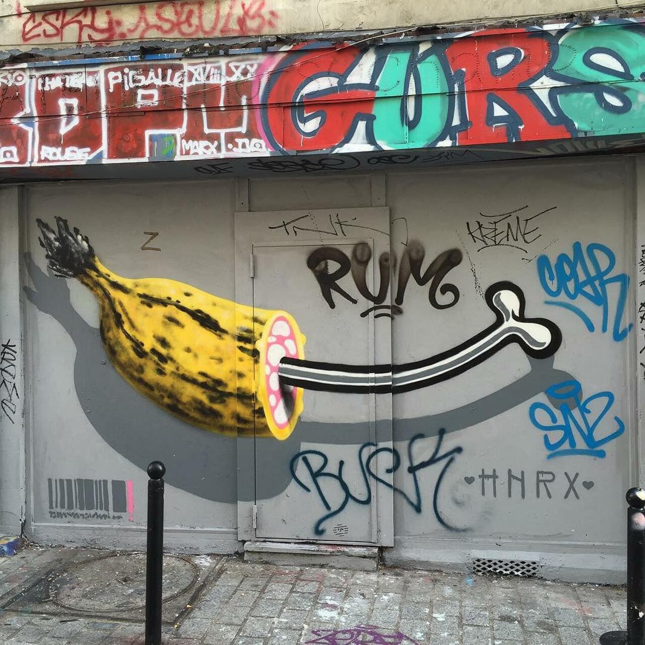 #Paris #graffiti photo by @ijustdontknow http://ift.tt/1Pqrvx7 #StreetArt http://t.co/DLdWm4Abp2