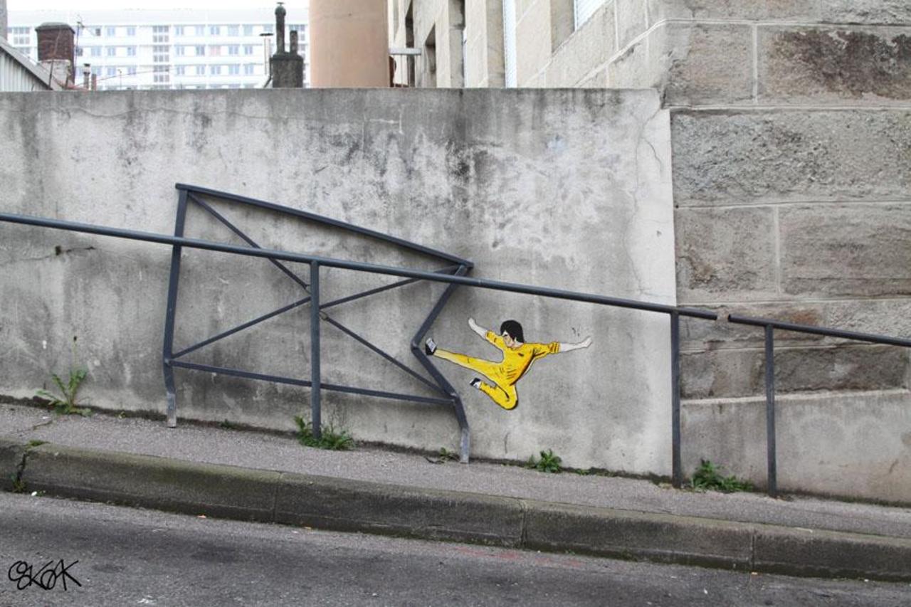 RT @Dame_Rouge: .@ornikkar - Bruce Lee #StreetArt #UrbanArt #Graffiti par @Oakoak_art http://t.co/xaNgFtB8RQ