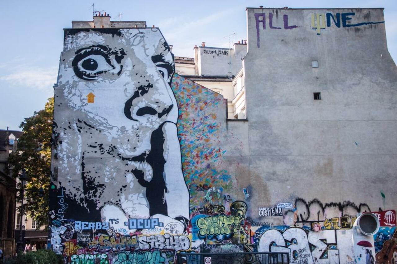 Parisian Street Art.

#streetart #paris #photo #photography #france #art #arts #steet #graffiti #cool http://t.co/hoolXdZvId