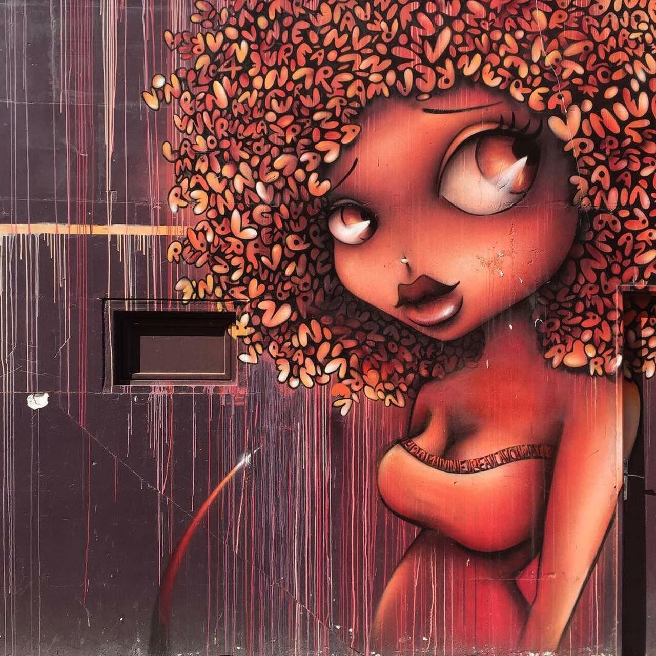 #Paris #graffiti photo by @catscoffeecreativity http://ift.tt/1K7Oki3 #StreetArt http://t.co/PKaIEem3WZ