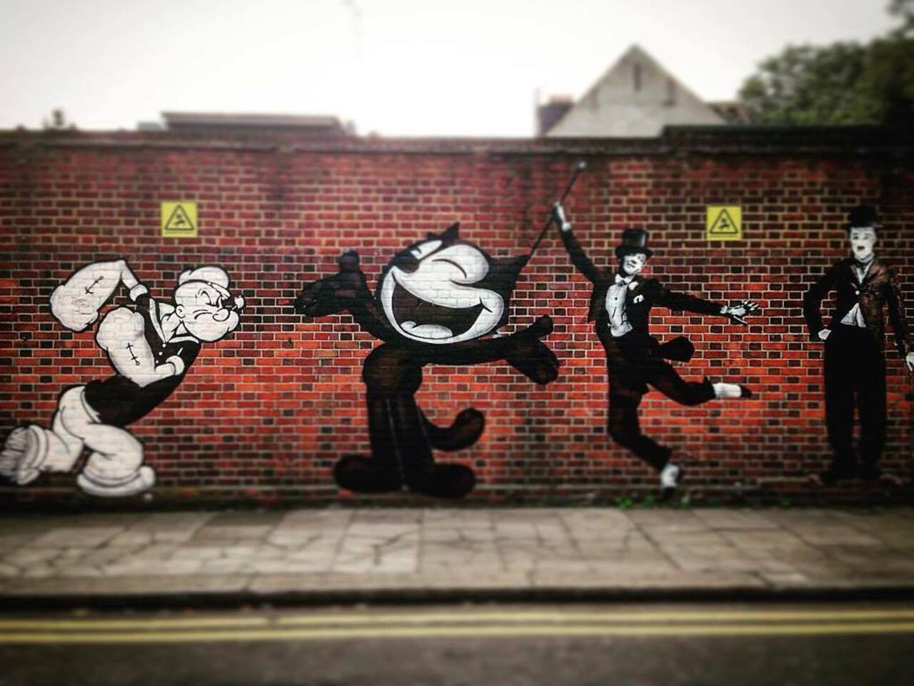 RT @StArtEverywhere: #StreetArt #London #Popeye #felixthecat #felix #fredastaire #charliechaplin #streetartlondon #graffitiart #Graffiti… http://t.co/Z7fZ2PAOkU