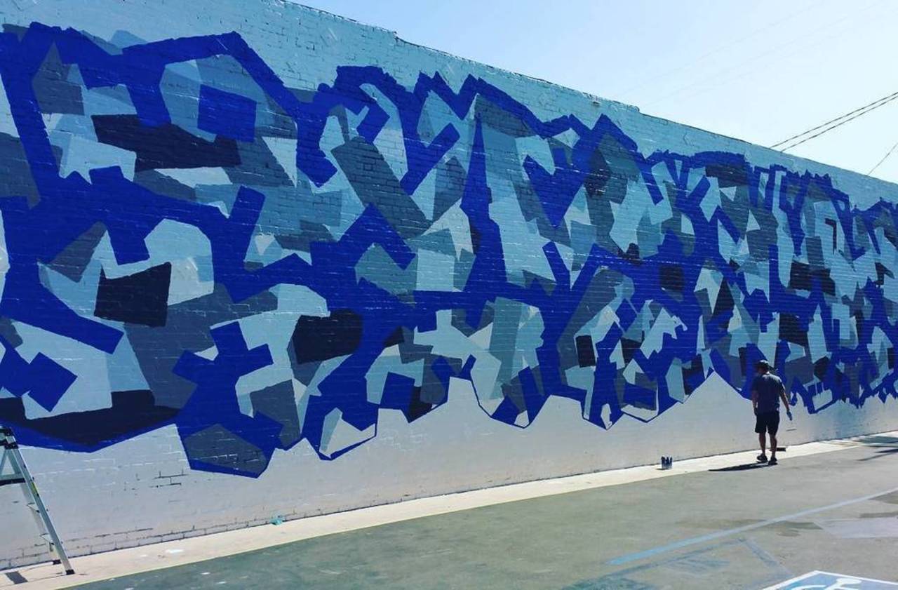 New #mural going up on #abbottkinney in #venice.

#streetart 
#losangeles 
#graffiti http://ift.tt/1OGoHLn http://t.co/mhU6TNXKfa