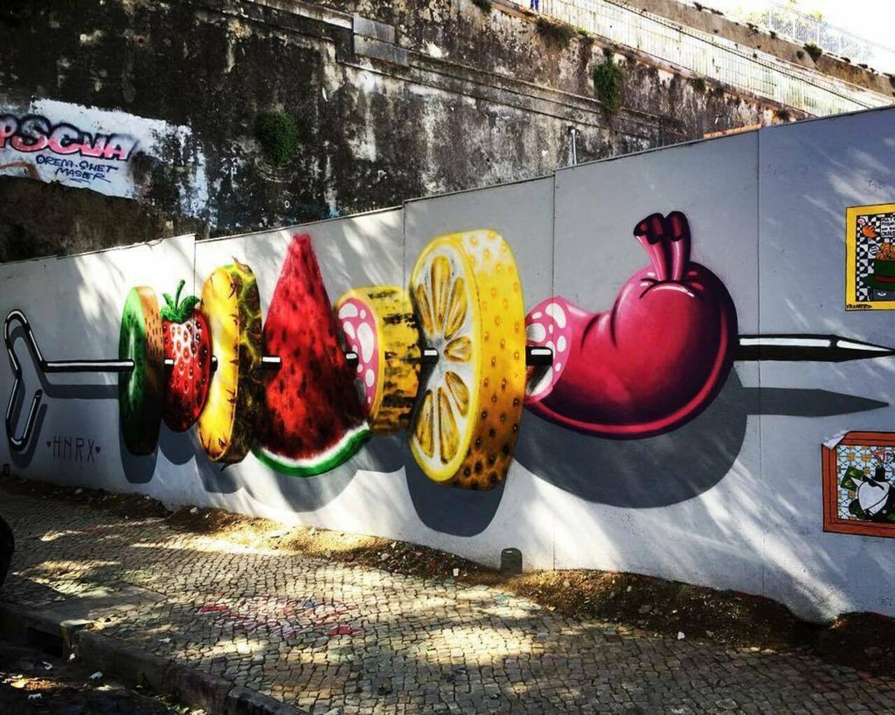 #streetart #streetartlisboa #streetartlisbon #streetartlissabon #graffiti #wallart #wallporn #lisboa #lisbon #lissa… http://t.co/uKOifcJLIB