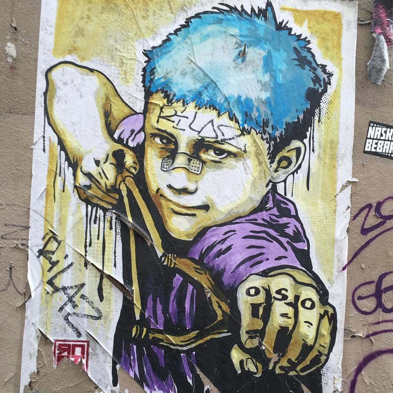 #Paris #graffiti photo by @catscoffeecreativity http://ift.tt/1Pv2fpf #StreetArt http://t.co/pFveEW2H6M