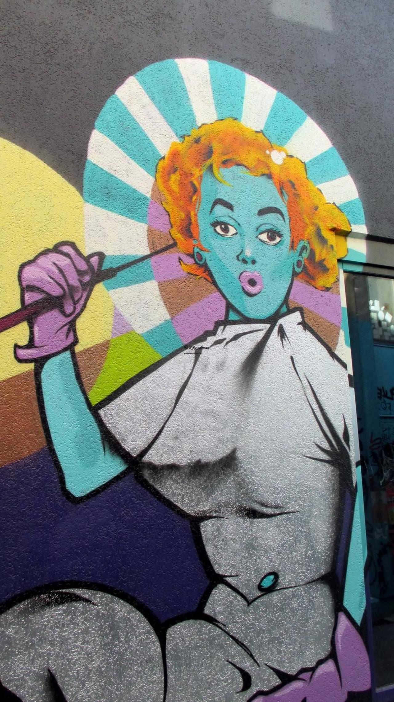 RT @RRoedman: #streetart #graffiti #mural #kopstraatje in #Antwerp,2 pics at http://wallpaintss.blogspot.nl http://t.co/XcSMGkxPRS