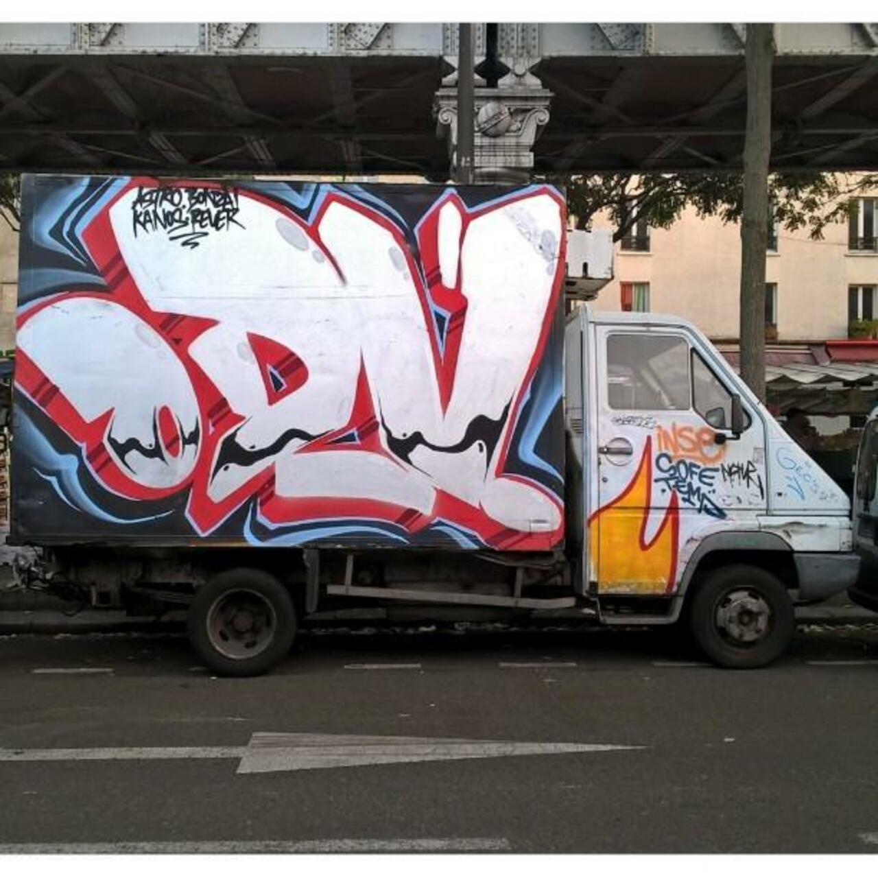 ODV
#ODVcrew #camtar #camionsparisiens #trucks_of_art #graffititruck #truckart #streetart #graffiti #graff #art #fa… http://t.co/y9eqvoPBr7