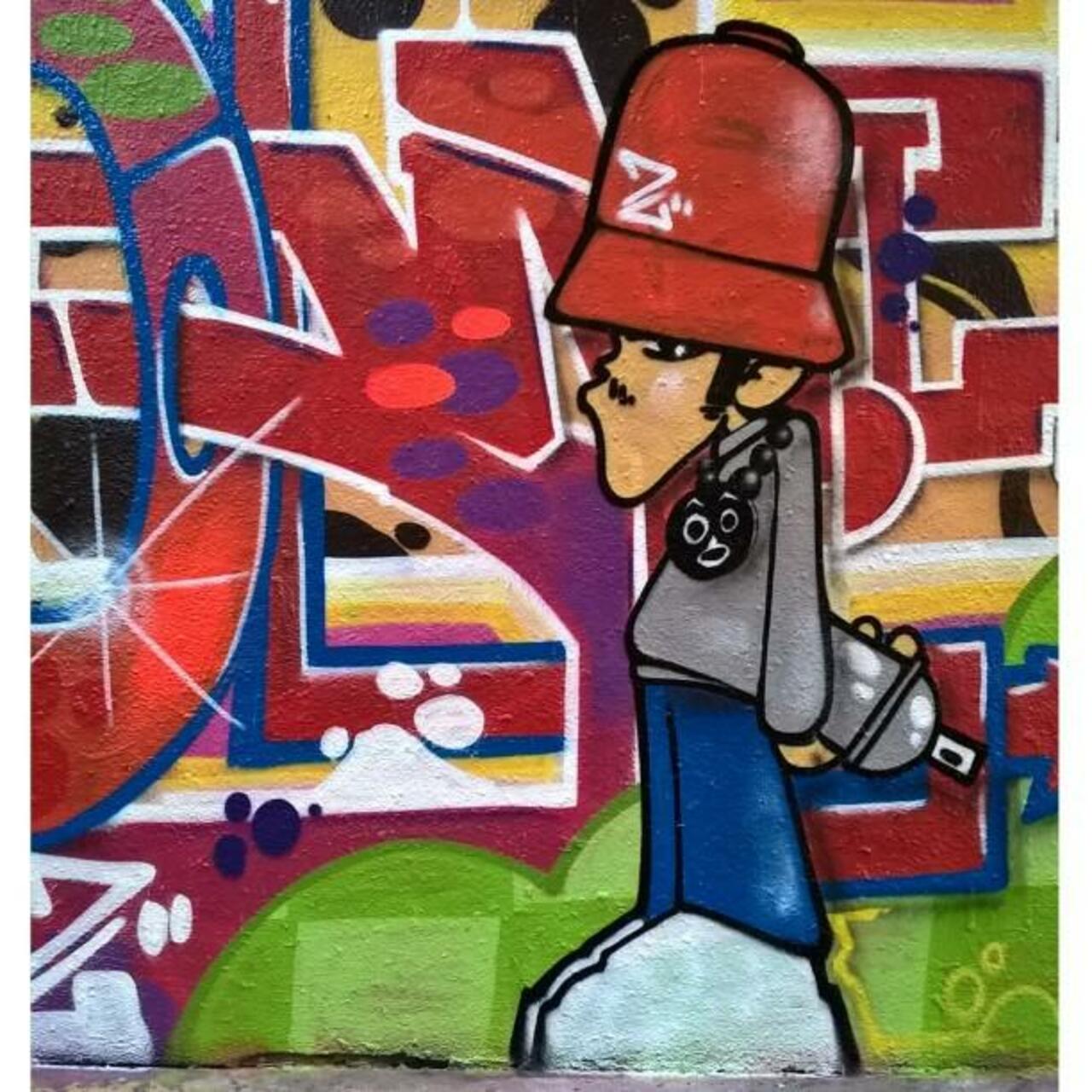 Bboy by YELLOW
#hiphop #zulu #zulunation #streetart #graffiti #graff #art #fatcap #bombing #sprayart #spraycanart #… http://t.co/0vjsTWrxxt