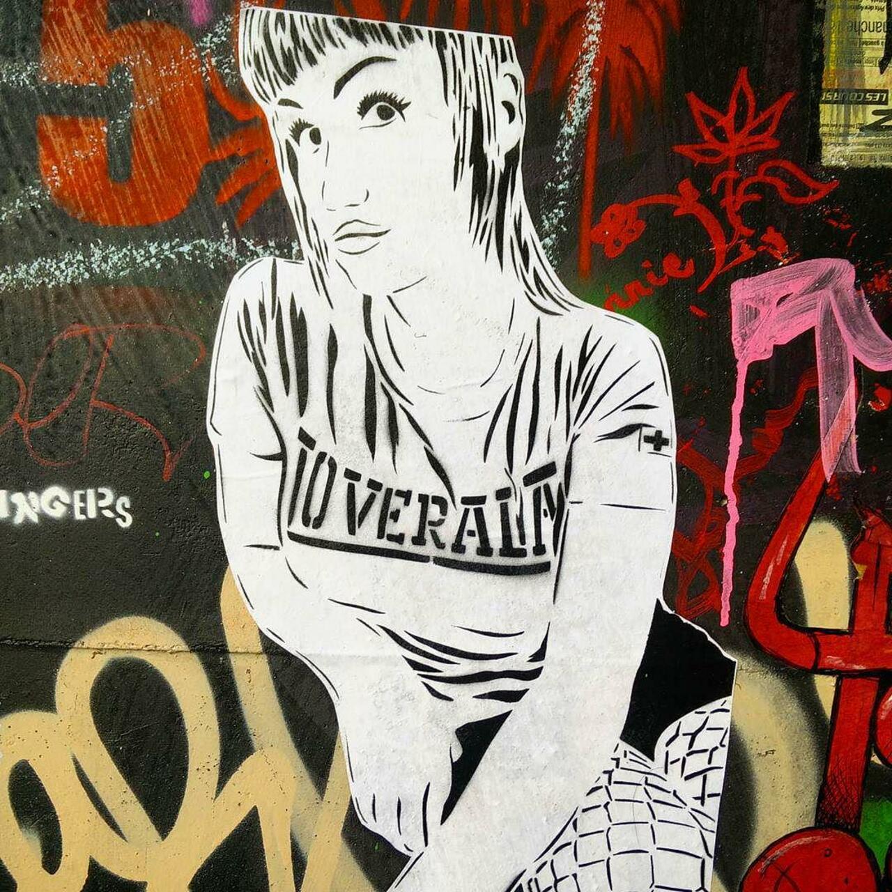 #Paris #graffiti photo by @ceky_art http://ift.tt/1VVc9pr #StreetArt http://t.co/sINrUiQBoP