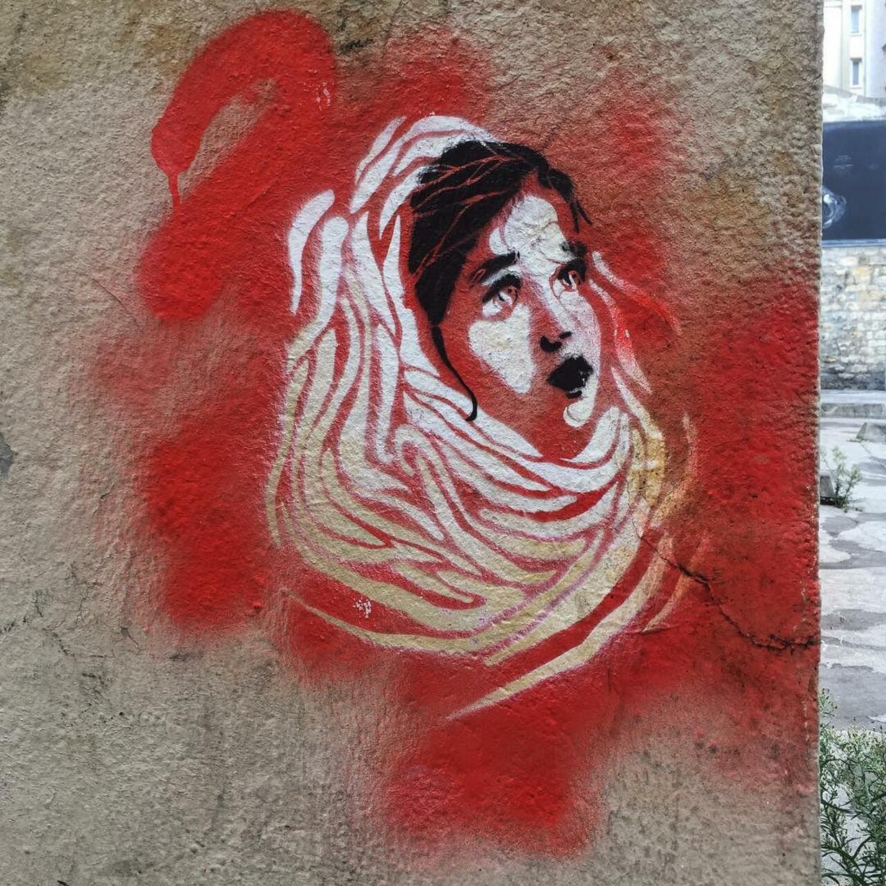 #Paris #graffiti photo by @catscoffeecreativity http://ift.tt/1X7XWCP #StreetArt http://t.co/LABIcJZbc2