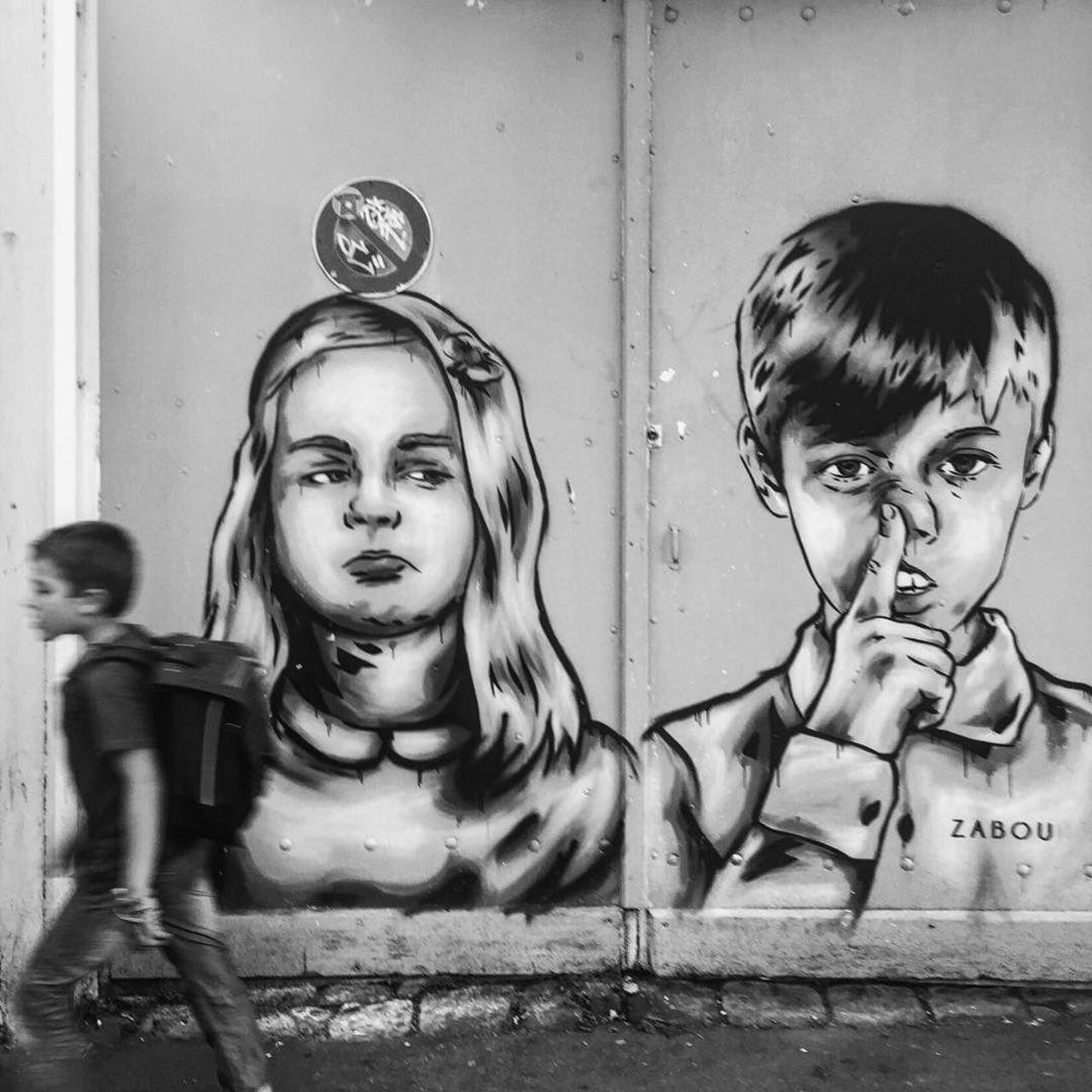#Paris #graffiti photo by @catscoffeecreativity http://ift.tt/1NLL03N #StreetArt http://t.co/6xpZnIuGim