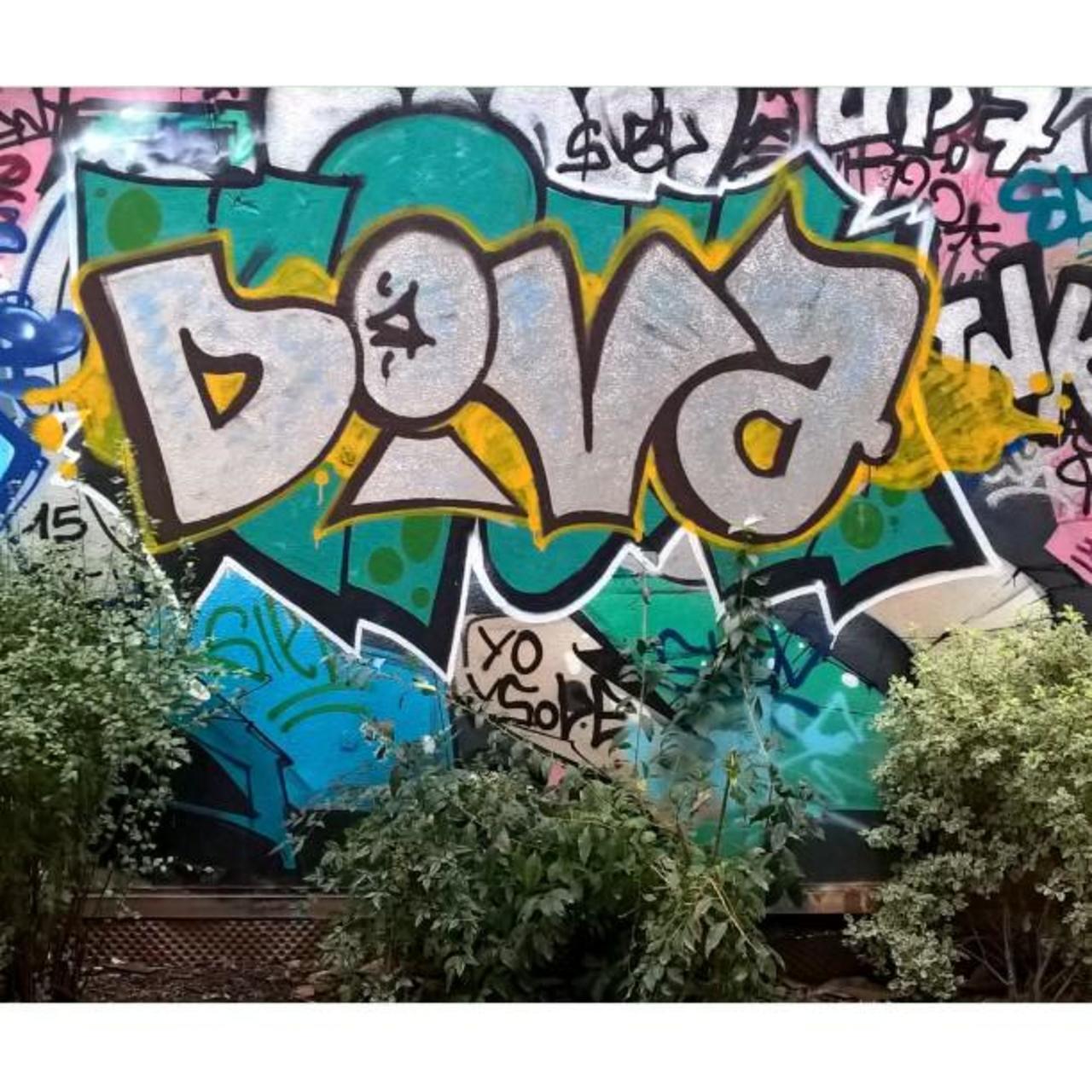 #Paris #graffiti photo by @maxdimontemarciano http://ift.tt/1hIVGBL #StreetArt http://t.co/ARnQCO4gkQ