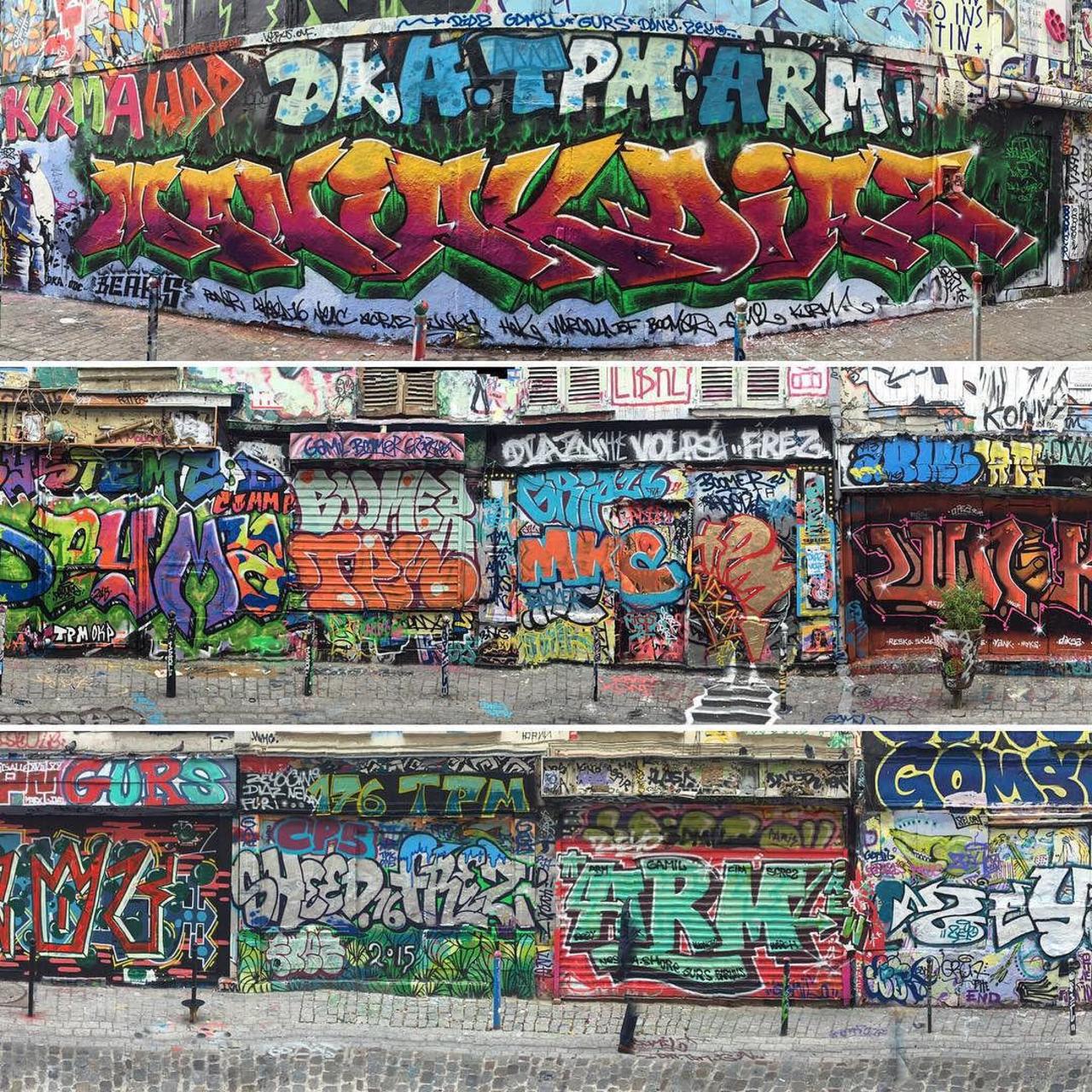 #Paris #graffiti photo by @catscoffeecreativity http://ift.tt/1ZLObwc #StreetArt http://t.co/V6XrLsbkc3