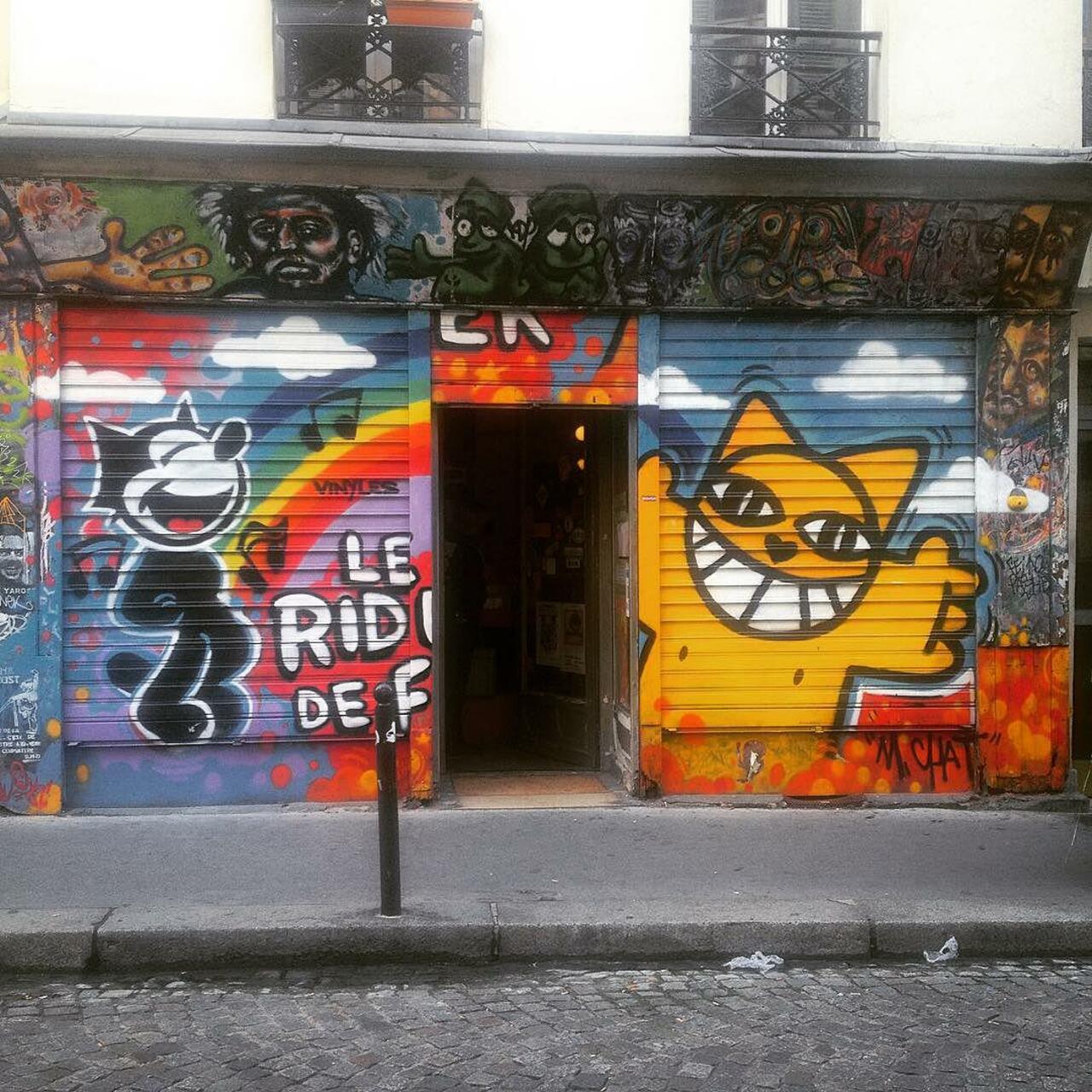 #Paris #graffiti photo by @mh2p_ http://ift.tt/1LWcb5p #StreetArt http://t.co/HK8ndgLRyv