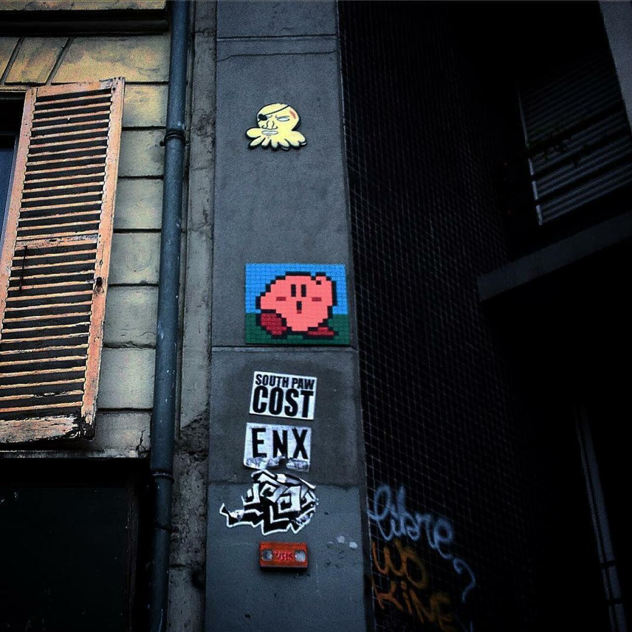 #Paris #graffiti photo by @stefetlinda http://ift.tt/1Khz2qV #StreetArt http://t.co/36ZgTUL0aL