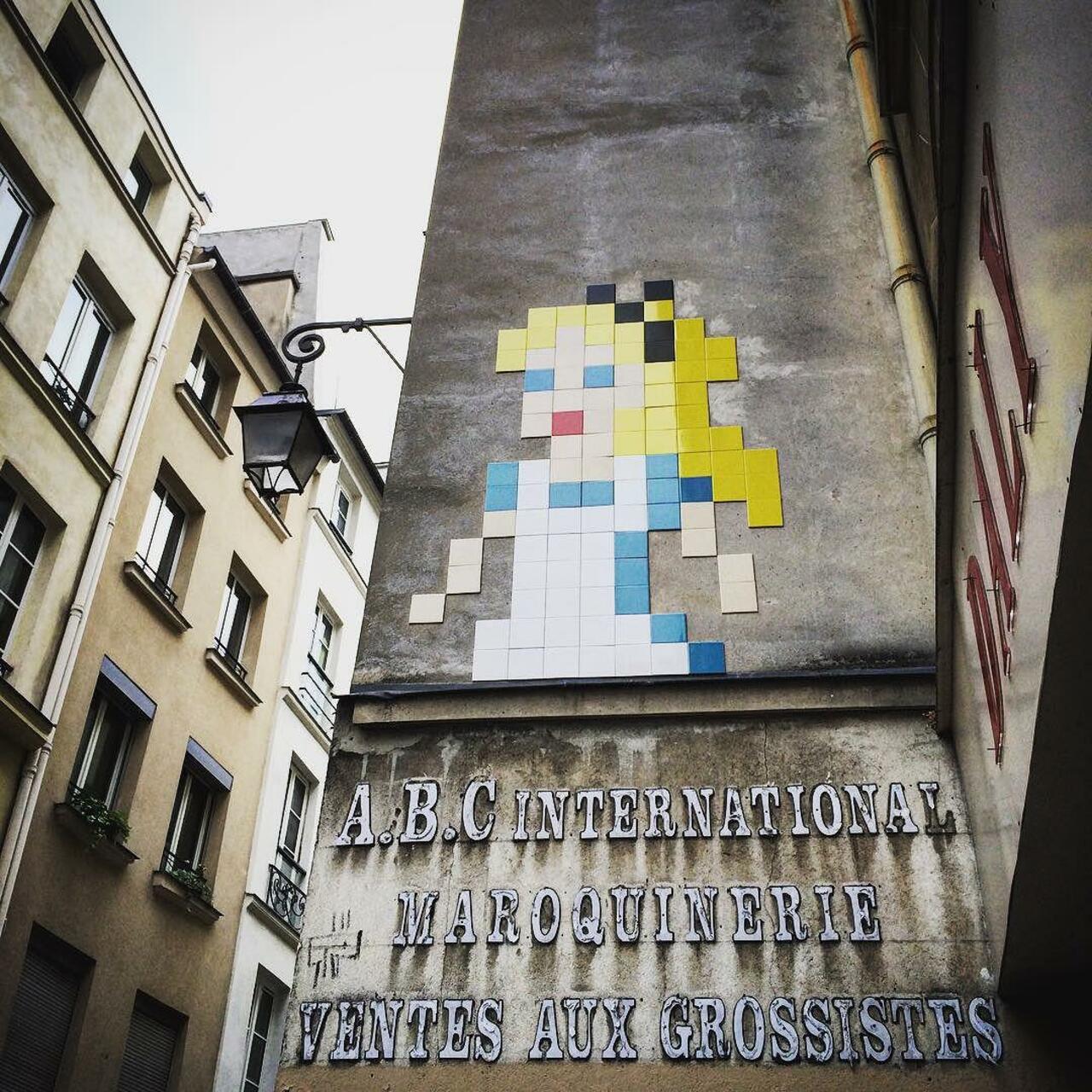 ywoono1: RT RelaxInParis: circumjacent_fr: #Paris #graffiti photo by vintage26 http://ift.tt/1RPVde1 #StreetArt http://t.co/XmIebadZOi