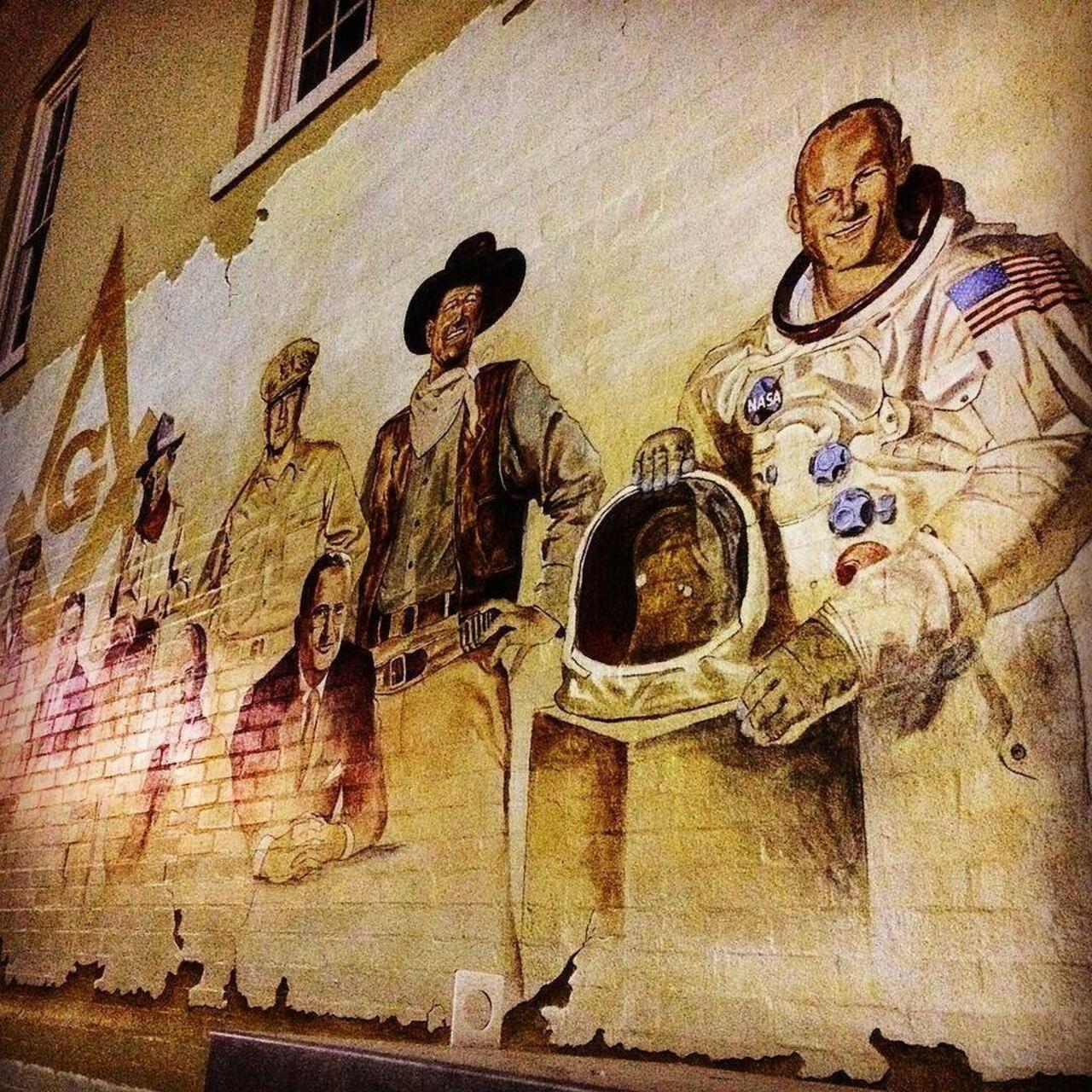 #armstrong #streetart #art #texas #grapevine #dallas #graffiti #downtown #wall #legacy #country #dfw #spring #wine … http://t.co/wMkT3zb64T