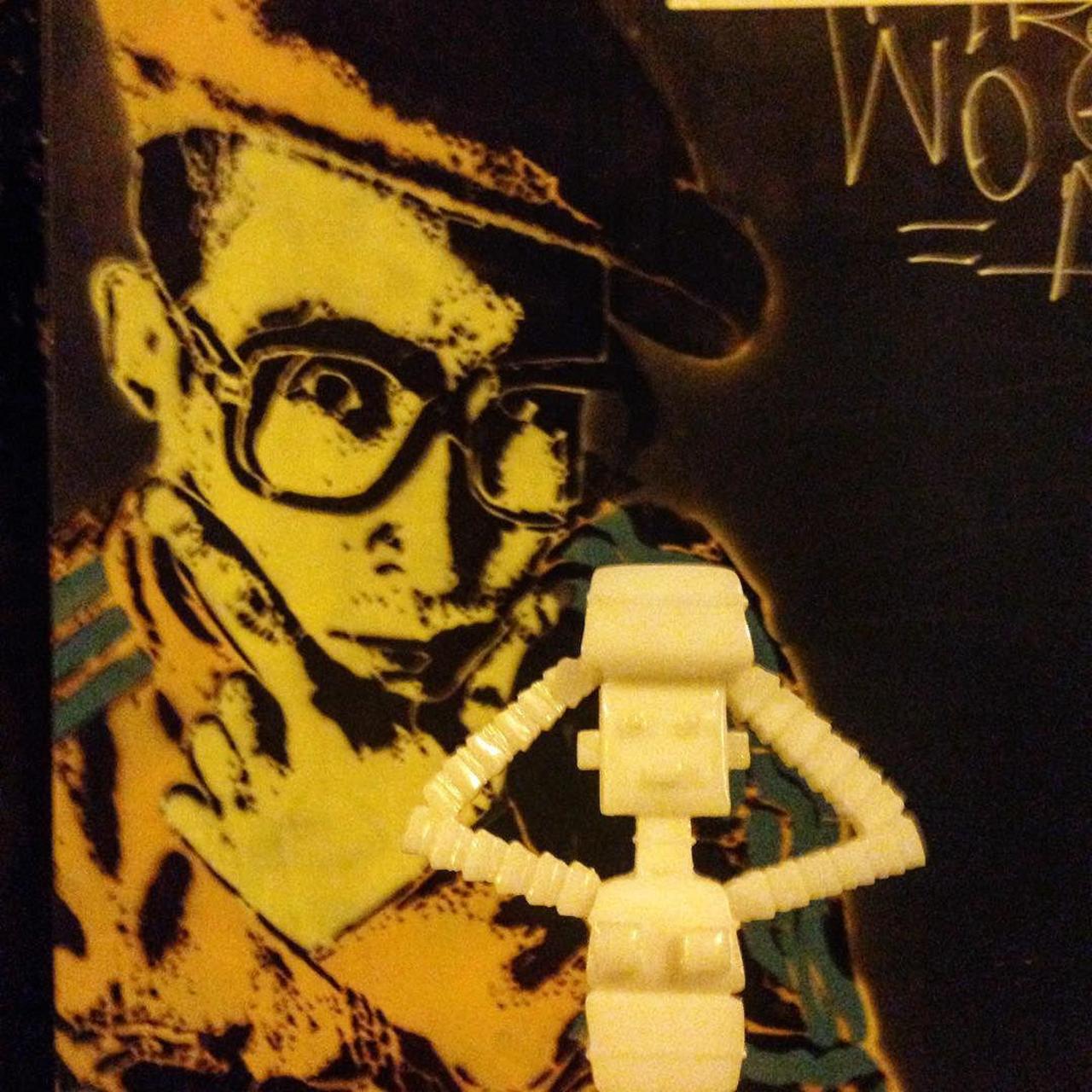 RT @circumjacent_fr: #Paris #graffiti photo by @k8wanitas http://ift.tt/1O9QIfC #StreetArt http://t.co/dOfjiww7Ex