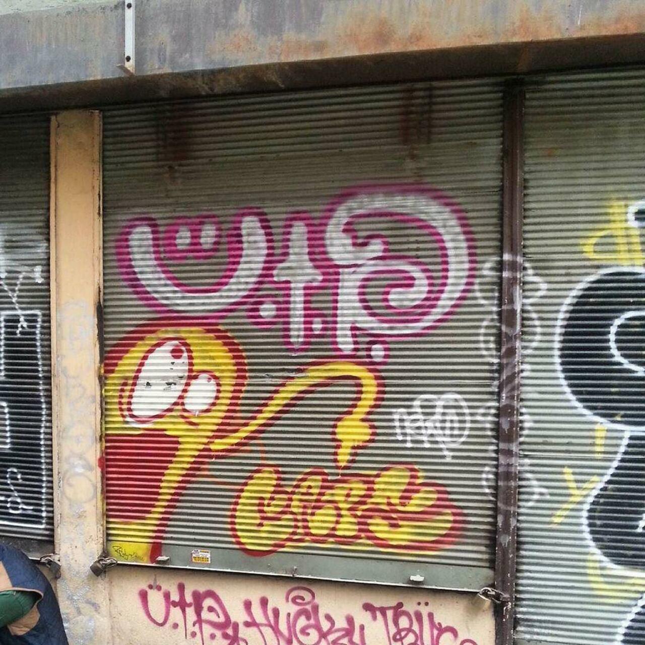 #streetart #graffiti #publicart #urbanart #sokaksanatı #streetartistanbul #istanbulstreetart #graffitiart by wallen… http://t.co/7DbgllDEug