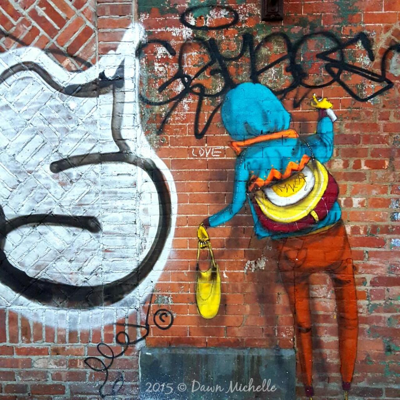 Dope @OsGemeos in #nyc #graffiti #streetart #art @circumjacent @MadeInManchestr @GraffitiFeed @NYCONLY https://t.co/kt5SMOXa8m