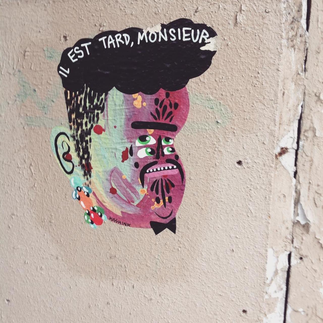 #Paris #graffiti photo by @stefetlinda http://ift.tt/1KiOp2m #StreetArt https://t.co/JYd4R9Ag9t