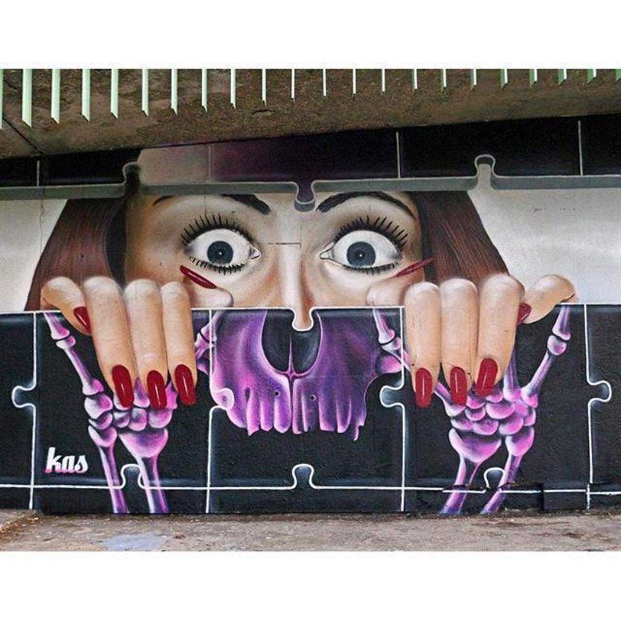 #streetart Open your #kasartofficial #lyon #france #switch #graffiti #bedifferent #arte #art https://t.co/AaMRqZZ1sI