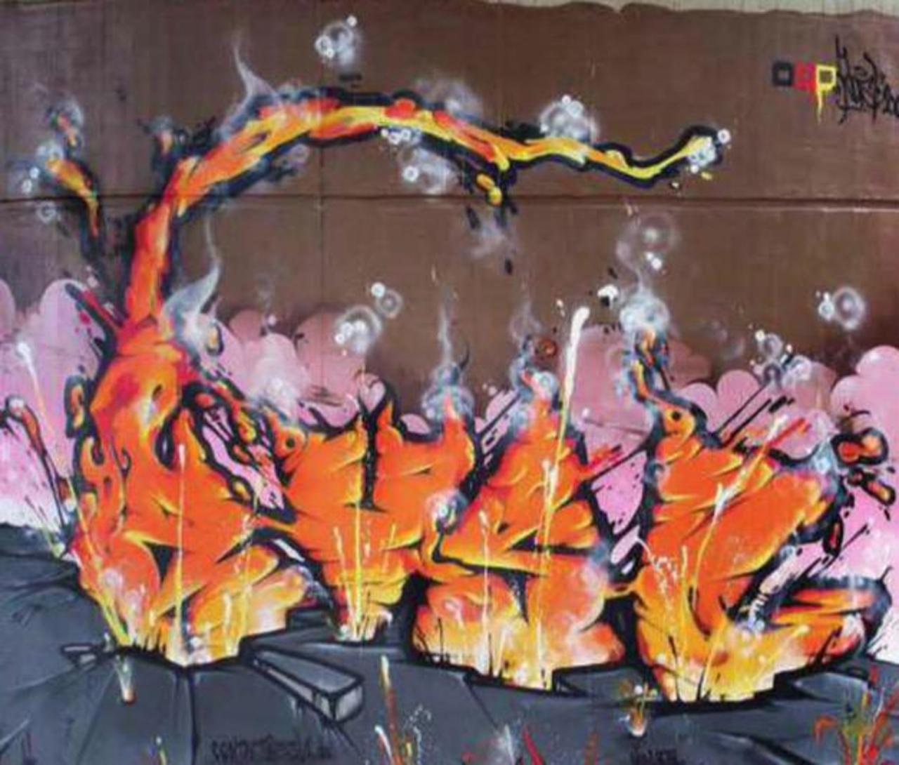 Sweet smokey "Rusl" #graffiti art via @ibombdat ... published on http://www.ibombdat.com/archives/3046 #streetart #rusl #ibombdat https://t.co/sp50bRFtCb
