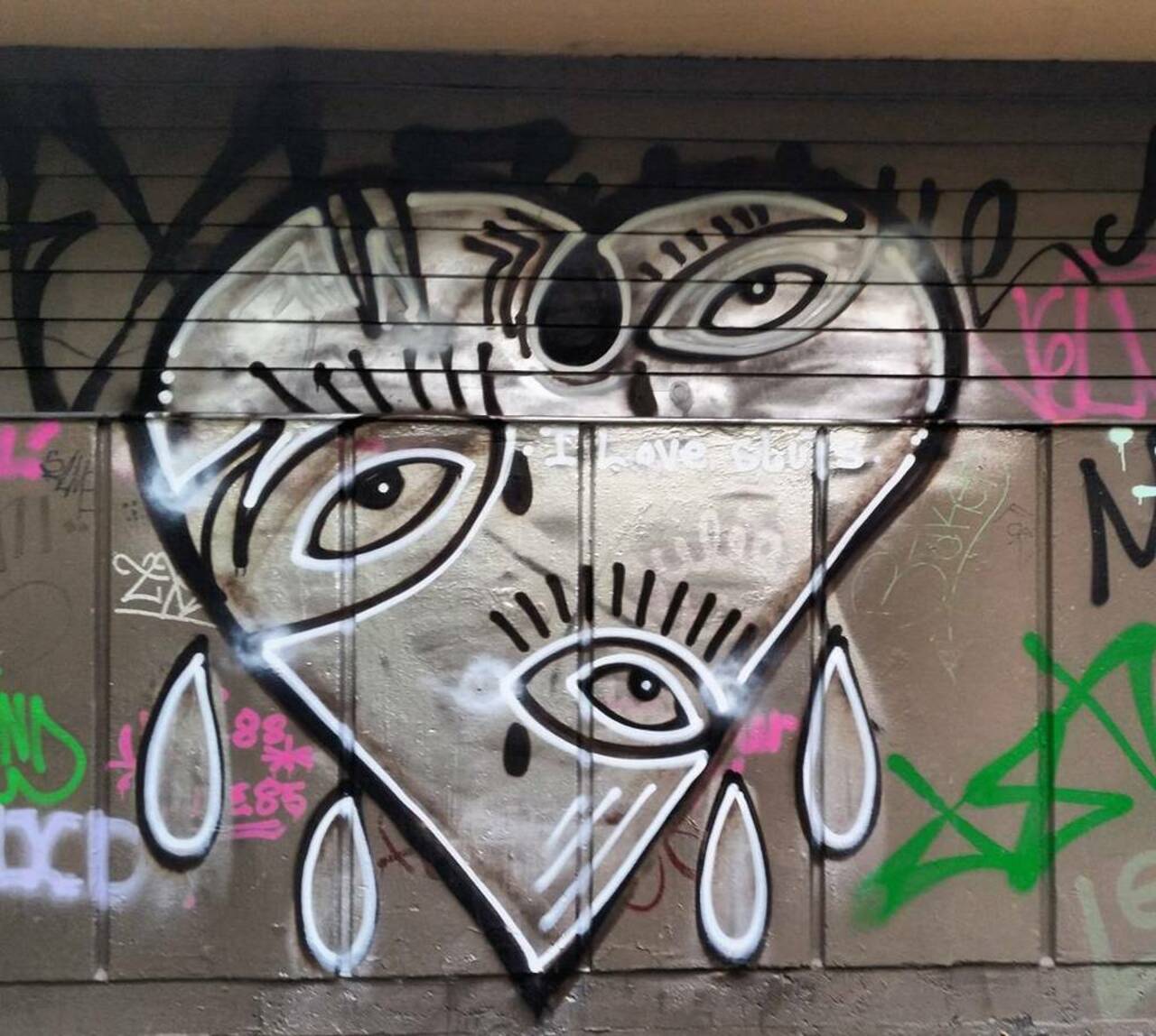#streetart #urbanart #streetartoslo #gatekunst #streetarteverywhere #gatekunstoslo #graffiti #graff #handstyles by … https://t.co/WeoHsxHuix