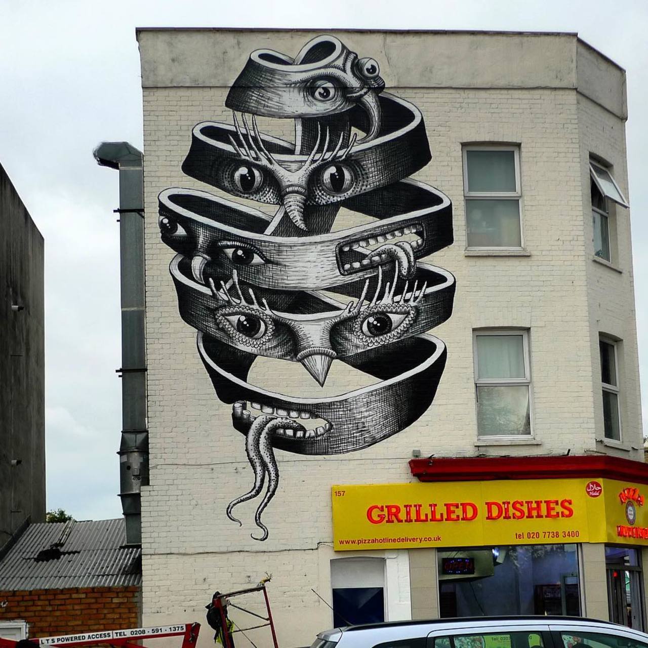 Phlegm unveils a new piece in London, UK. #StreetArt #Graffiti #Mural https://t.co/4pBwK0Cbmg