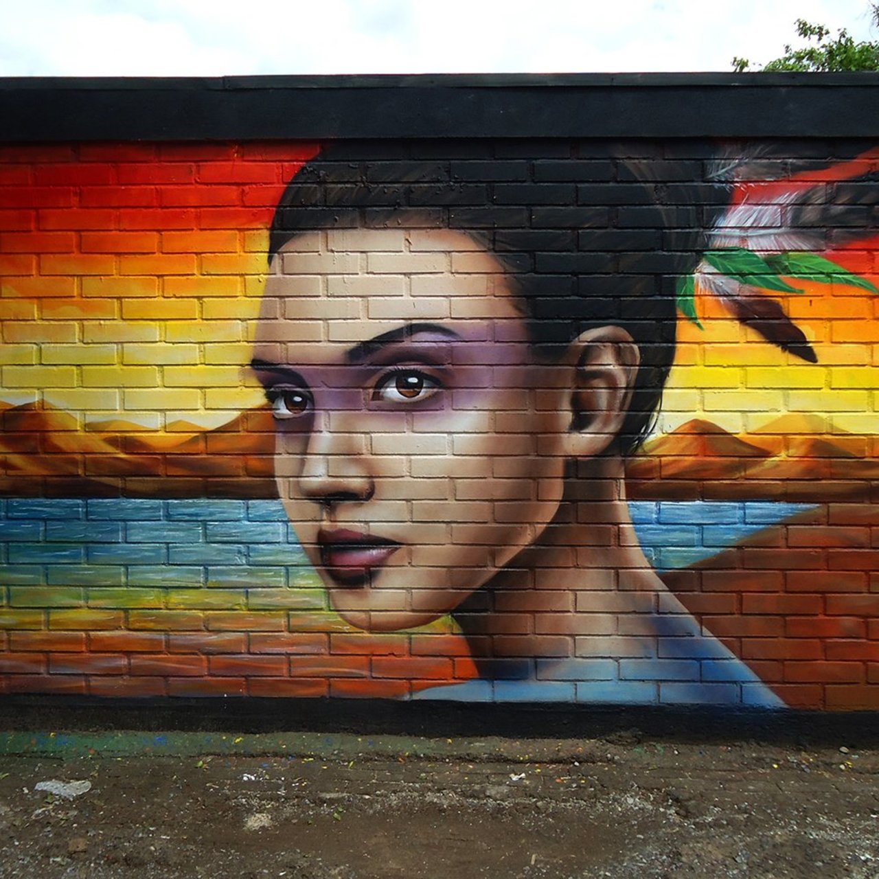 #graffiti #mural #mujer #indigena #streetart #artegrafia #hacrew #artecallejero #puentealto #santiago #chile https://t.co/l9KPBEYYt6