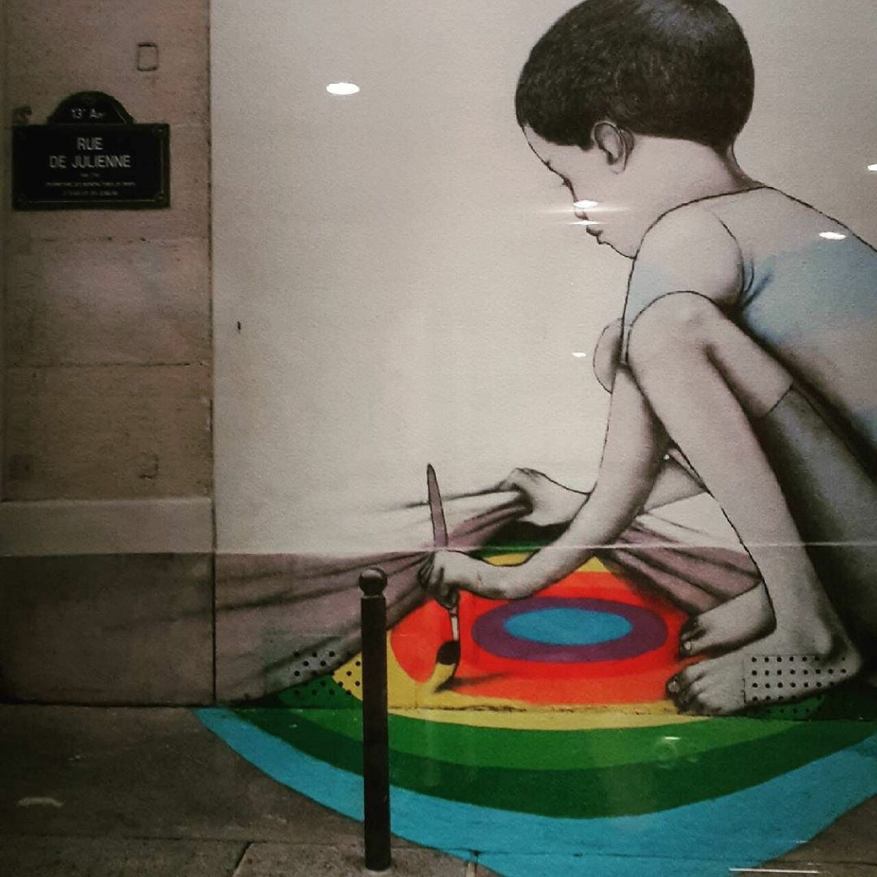 #Paris #graffiti photo by @d.mattio http://ift.tt/1W3YDQl #StreetArt https://t.co/Pz0d4Og0bd