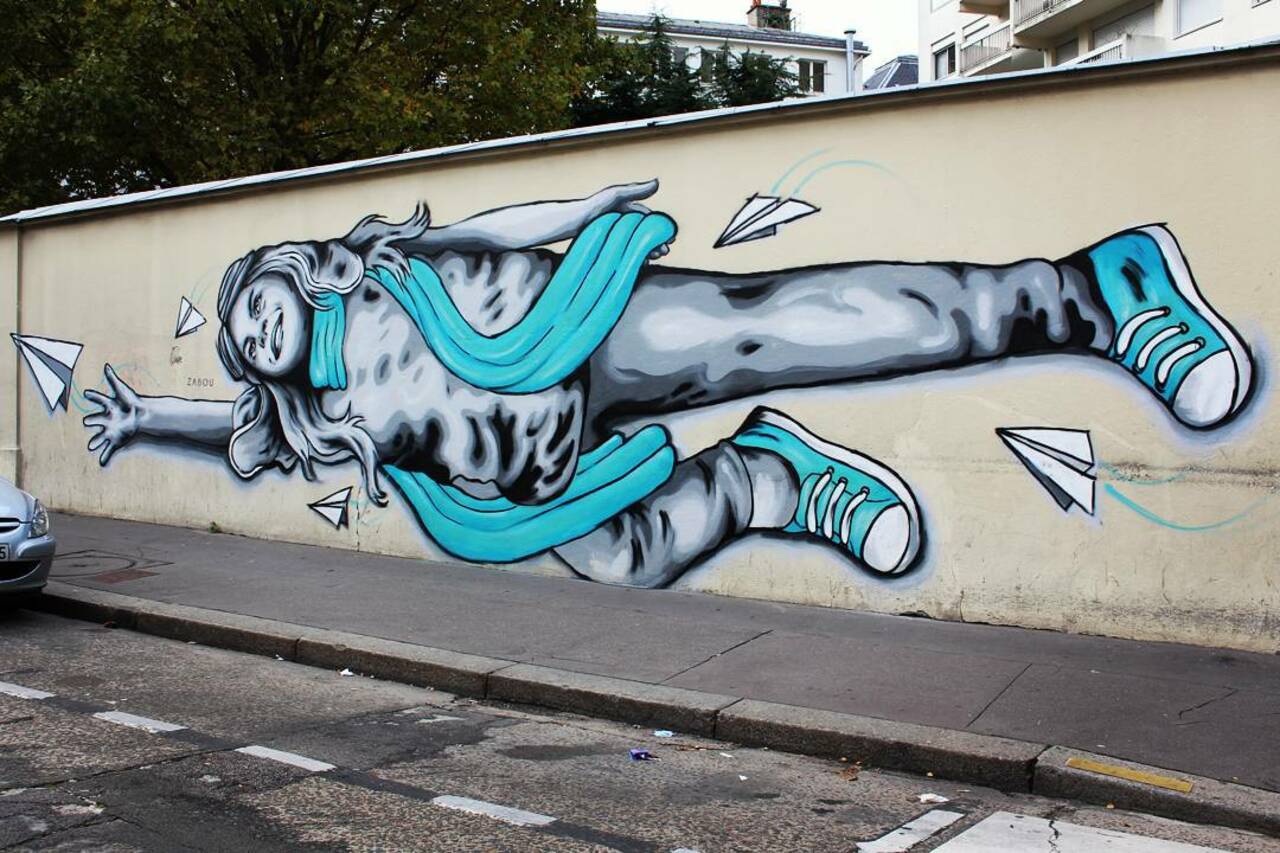 RT @circumjacent_fr: #Paris #graffiti photo by @beahef http://ift.tt/1OSgLae #StreetArt https://t.co/hz4D81frR3