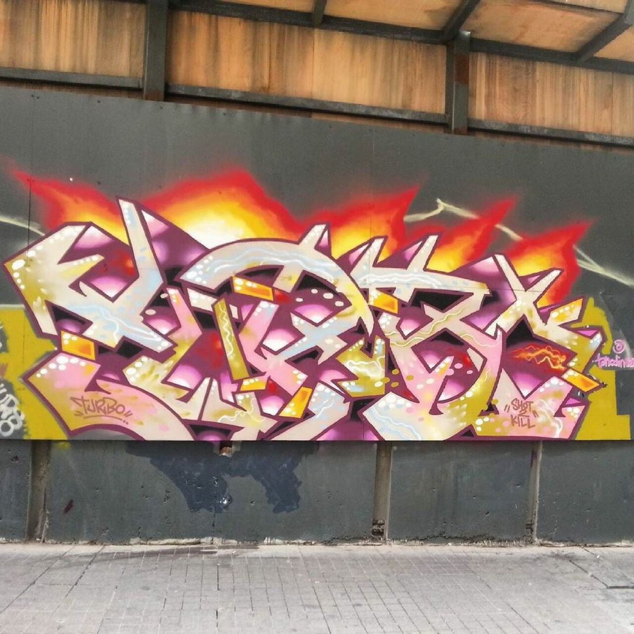 #streetart #graffiti #publicart #urbanart #sokaksanatı #streetartistanbul #istanbulstreetart #graffitiart by wallen… https://t.co/Do3Lgkjuw0