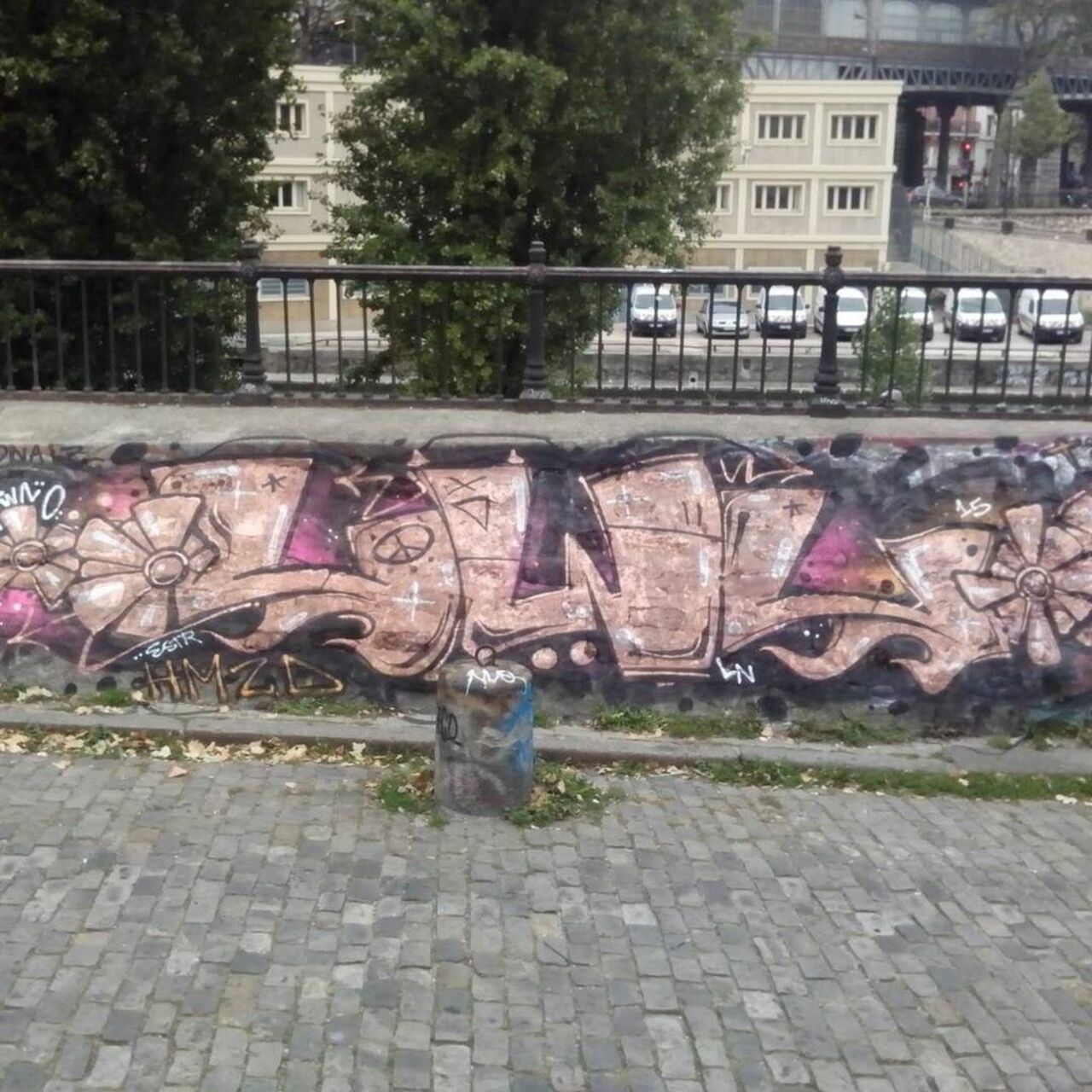 RT @StArtEverywhere: #streetart #streetarteverywhere #streetshot #graffitiart #graffiti #arturbain #urbanart  #mur #mural #wall #wallart… https://t.co/G8REt5pcOU