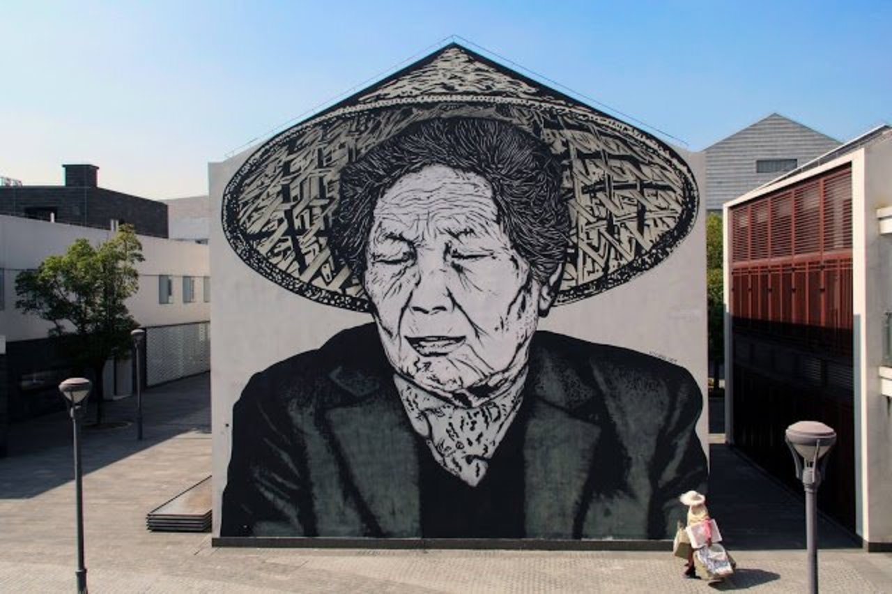 RT @alastresenpunto: PRECIOSO MURAL by Icy & Sot in Zhujiajiao, China http://buff.ly/1QWj62N #graffiti #streetart https://t.co/fU9aH8J98V