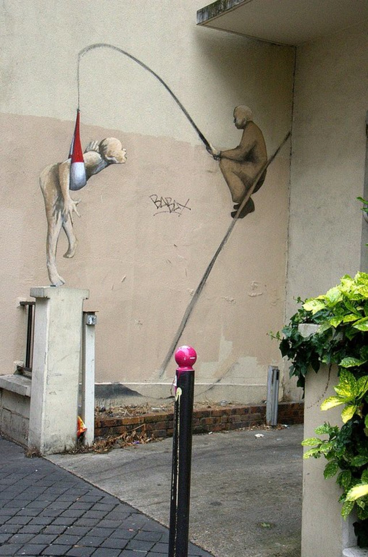 Street Art by philippe herad in #Paris http://www.urbacolors.com #art #mural #graffiti #streetart https://t.co/S1nVErGhkj